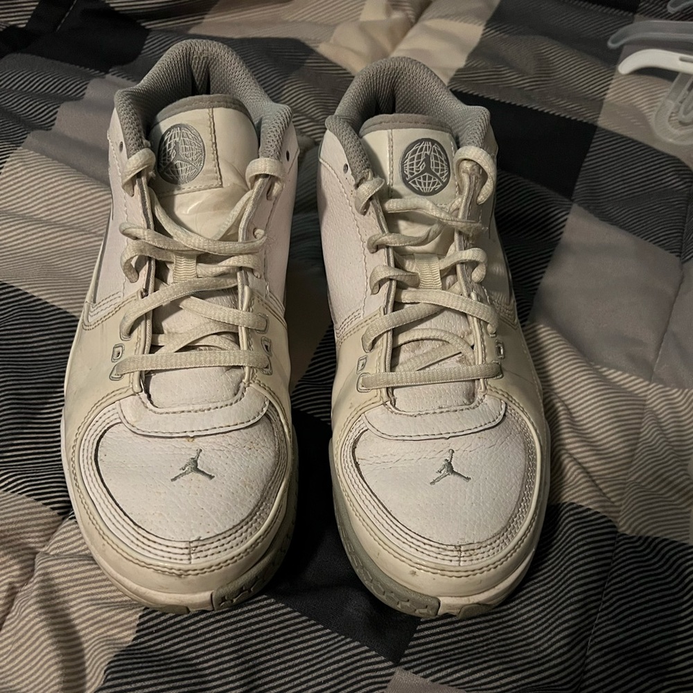 Nike Jordan size 6Y 7.5 Womens